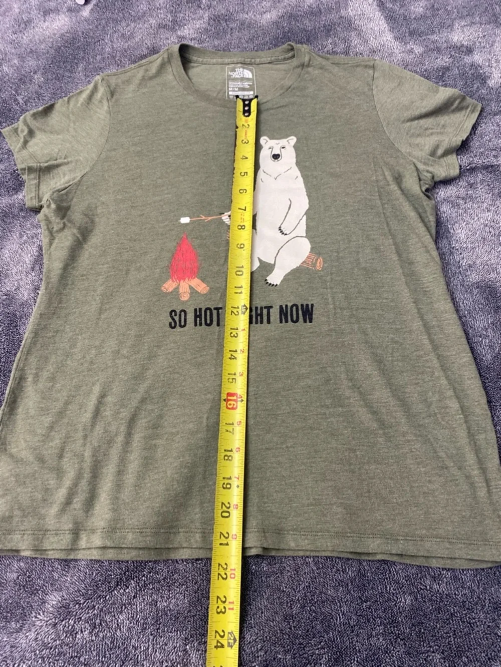 The North Face "So Hot Right Now" Polar Bear Woman’s Graphic Tee Size Medium - Picture 8 of 8